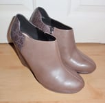 BNIB Clarks womens COMET ICE taupe combi leather shoe boots size UK 8 EUR 42