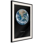 Plakat - Earth - 40 x 60 cm - Sort ramme med passepartout