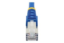 StarTech.com 50cm CAT6a Ethernet Cable - Blue - Low Smoke Zero Halogen (LSZH) - 10GbE 500MHz 100W PoE++ Snagless RJ-45 w/Strain Reliefs S/FTP Network Patch Cord - patchkabel - 50 cm - blå