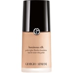 Armani Luminous Silk Foundation 4.25 Light, Peach