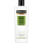 TRESemmé Flawless Waves Conditioner Balsam 400 ml
