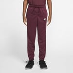 Kick back in the Nike Sportswear Trousers. Soft, thick knit fabric and an elastic waistband keep things comfy so you can focus on having fun. Older Kids' Trousers - Purple