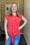 Chica London Hilda V-ringad Blus Volang Dam Corall