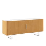 Naver Collection - AK 2730 Skänk, Oljad ek, Underrede i Rostfritt stål - Sideboards - Nissen & Gehl - Träfärgad - Naturmaterial/Metall/Trä