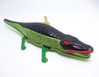 YFJLOVE YUFENGJIAO Classic Collection Retro Clockwork Wind Up Metal Walking Tin Crocodile Alligator Toy Mechanical Toys Kids