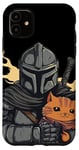Coque pour iPhone 11 Chevalier amusant avec casque et chat à la main
