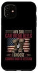 Femme vétéran Any Girl Can Wear Heels I Choose Combat Boots Coque pour iPhone 11