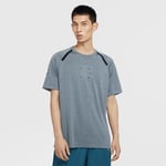 Custom-engineered ventilation on the front panel and sleeves gives Nike Sportswear Tech Pack Short-Sleeve Top a unique look added breathability. The alphanumeric design chest ties in with Collection details for unified look. Men's Engineered - Blue
