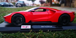 Maisto 1:18 Scale Ford GT 2017 Red Diecast Model Car Special Edition SEE VIDEO