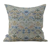 Strawberry Thief kuddfodral apple William Morris