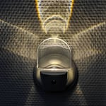 Niermann Standby Slim-LED-yövalo pistorasiaan, tunnistimella