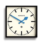 NEWGATE® Horloge Murale en Forme de Chiffre 5 - Horloge carrée - Horloge de Cuisine - Horloge de Bureau - Horloge rétro - Horloge de Designer - Horloge de Gare - Cadran marqueur (Aiguilles Bleues)