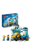 Carwash Set With Toy Car Wash And Car Patterned LEGO