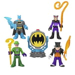 Imaginext Coffret 4 Figurines Articulées DC Super Friends Au Torse Translucide, 4 Accessoires De Combat, 1 Bat-Signal Lumineux, Jouet Enfant, A Partir De 3 Ans, HFD47