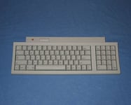 Apple ADB Keyboard II Begagnat svenskt tangentbord för äldre Mac inkl kabel