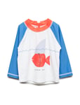 GAP Baby Graphic Raglan Rashguard Swimwear UV Clothing Tops Multi/mönstrad [Color: BLUE ALLURE ][Sex: Kids ][Sizes: 80-86,0-6M,62-74 ]