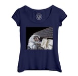 T-Shirt Femme Col Echancré Nasa Sortie Dans L Espace Station Spatiale Internationale Astronaute