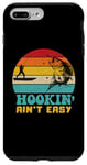 Coque pour iPhone 7 Plus/8 Plus hookin' ain't easy vintage fisherman funny fishing dad