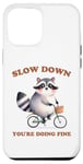Coque pour iPhone 15 Plus Raccoon Slow Down Relax Breathe Self Care You're Ok Vélo