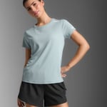2XU Aero Tee Stl. L Grön Dam - Lätt och ventilerande T-shirt för löpning. Köp online och upptäck dina favoriter!