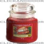 Yankee Candle Unwrap The Magic Scented Candle - Red 411g