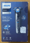 PHILIPS SERIES 7000 WET AND DRY ELECTRIC SHAVER S7788/55 CHARGING POD & CASE