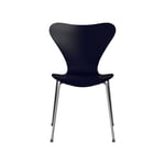 Fritz Hansen Sjuan 3107 stol midnight blue, lackad, kromat stålstativ