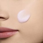 Clarins White Plus Radiance-Boosting Cleansing Foam 150 ml