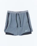 NIKE M STRIDE DRI-FIT 5" HYBRID RUNNING SHORTS SMOKE GREY/DK SMOKE GREY/REFLECTIVE SILV Herr SMOKE GREY/DK SMOKE GREY/REFLECTIVE SILV