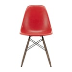 Vitra Eames Fiberglass Chairs DSW stol classic red, brunbetsade lönnben