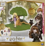 Harry Potter Playset Care of Magical Creatures Luna Figure and Baby Thestral