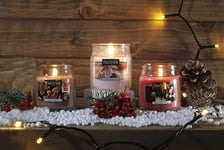 HomeZone Aroma Candles Set of 3 Small Candles Christmas Scents Cinnamon Gingerbread Frankincense & Myrrh Xmas Aroma Candle Set Home Festive Gift Boxed Scented Candle Jars