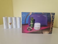 La Mer The Glowing Hydration Collection Gift Set. BNIB