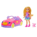 Barbie Chelsea et son Cabriolet Coffret avec cabriolet ourson, figurine d’ours en peluche et petite poupée blonde portant une jupe et des chaussures amovibles, HXN05