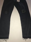 BNWT Levi's 505 C Blue Cropped Frayed Jeans. Size 32"W
