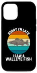 Coque pour iPhone 14 Pro Poisson doré vintage Sorry I'm Late I Saw A Walleye Fish