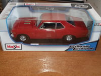 MAISTO SE, 1970 Chevrolet Nova SS Coupe in Red, 1/18 Scale, Diecast Model Car