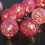 LED slinga med 10st rosa trådbollar