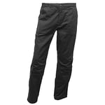 Regatta Homme Pantalon Homme Déperlant avec Poches Multiples New Action - Regular Trousers, Noir, FR:52(Taille Fabricant:42 inch) EU