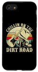 iPhone SE (2020) / 7 / 8 Chillin On The Dirt Road Western Life Rodeo Country Music Case