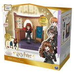 Harry Potter Magical Minis CHARMS CLASSROOM Play set with Hermione Figure