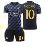 Real Madrid bortaställ för barn säsongen 23/24 10 MODRIC Children's size 26