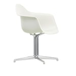Eames Plastic Armchair DAL / 04 White