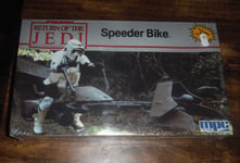 Star Wars Return of the Jedi MPC 1/11 Speeder Bike Model Kit #1-1927 1983 BNIB