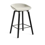 HAY - About a Stool AAS33 Low, Black Footrest, Black Oak/Cat.6 Coda 2 100 - Barstolar - Hee Welling - Metall/Trä/Plast