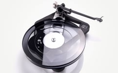 Rega Planar 8 Svart med Ania Pro MC-pickup