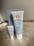 FIRST AID BEAUTY ALWAYS HYDRATED HEAD TO TOE GIFT SET CREAM & LIP THERAPY