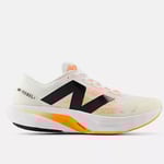 New Balance FuelCell Rebel V4 44½ Vit - Handla nu på Loparshop.se!