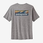 Patagonia M's Cap Cool Daily Graphic Shirt - Waters Boardshort Logo Abalone Blue: Feath