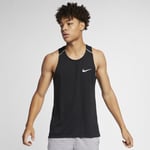 The Nike Rise 365 Tank is your go-to for soft, breathable comfort. It wicks sweat everywhere, while zoned mesh enhances ventilation where you heat up most. Men's Running - Black